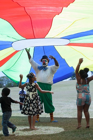 Afternoon on the Green is a friendraiser